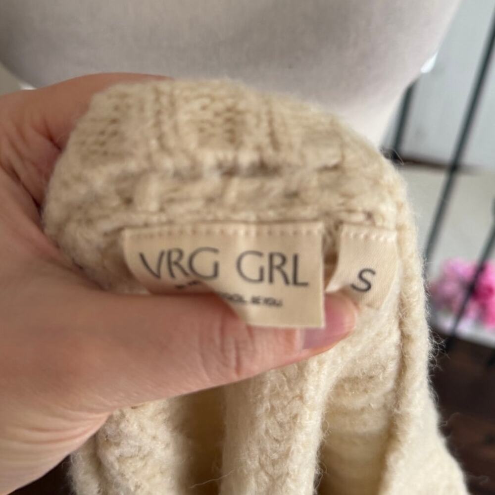 VRG Girl Cream Chunky Knit Cropped Oversize Loose Long Sleeve Cardigan - Picture 6 of 7